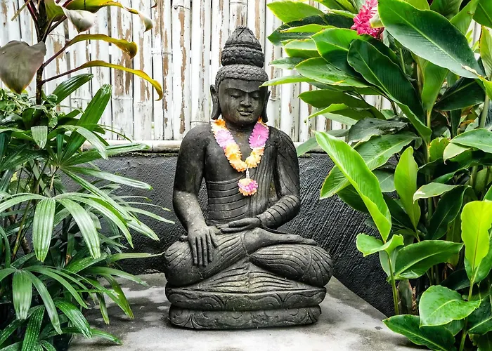 Piece Of Peace Private 3br With Large Pool And Garden Canggu (Bali)