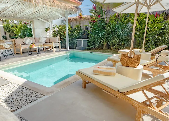 Piece Of Peace Private 3br With Large Pool And Garden Canggu (Bali)
